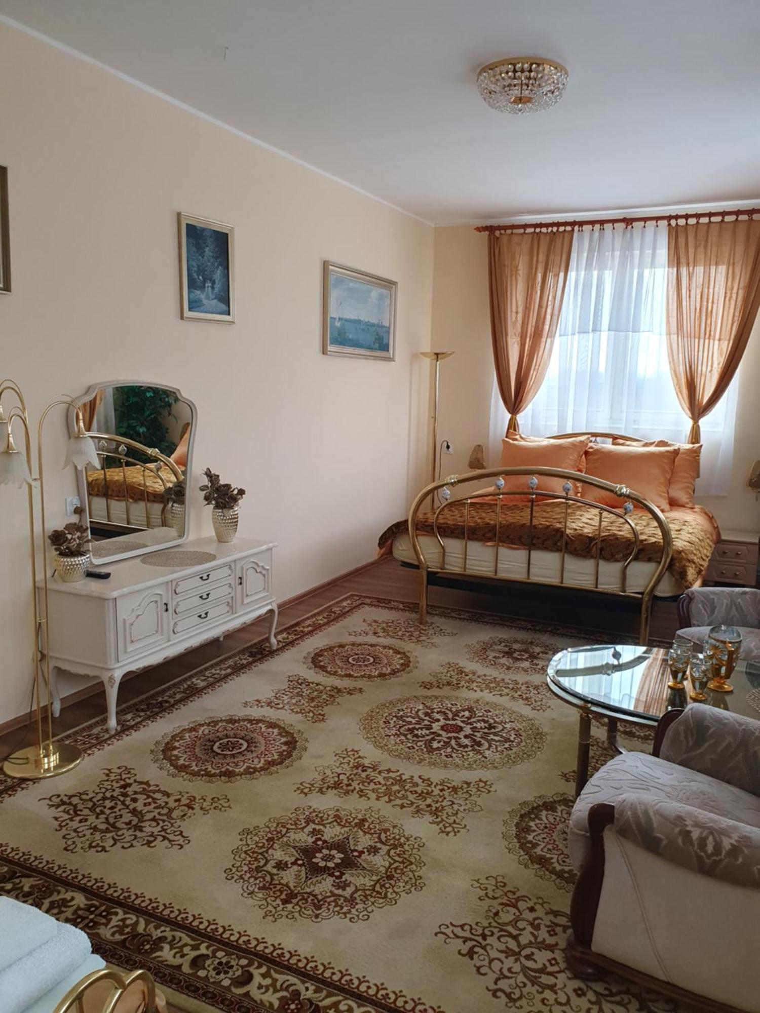 Hotel Dworek ヴロツワフ エクステリア 写真