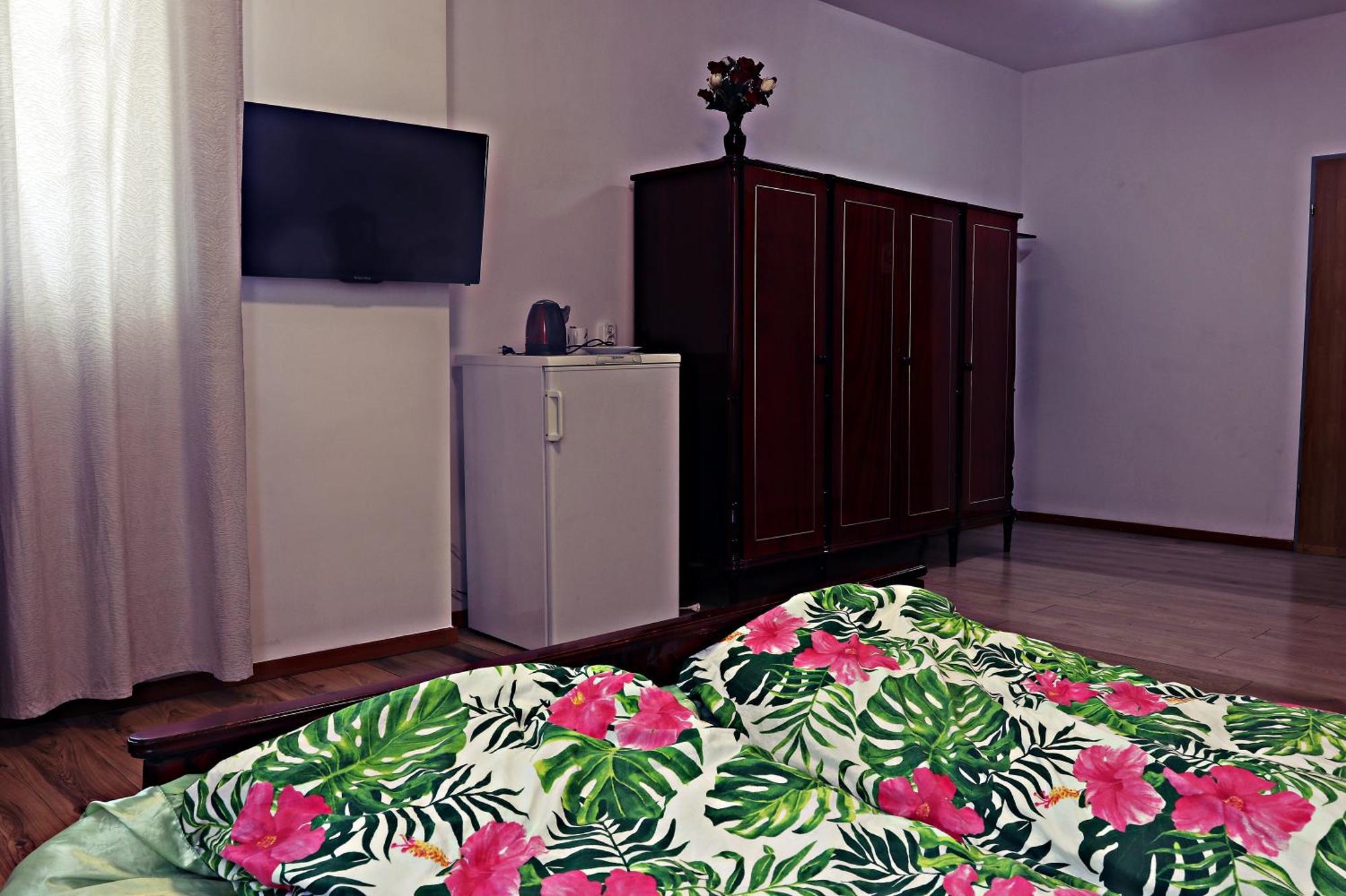 Hotel Dworek ヴロツワフ エクステリア 写真